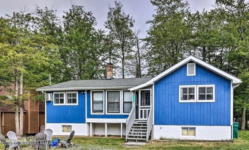 542 Country Place Drive