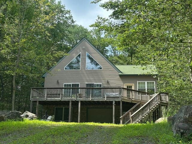 27 Lake Natalie Drive