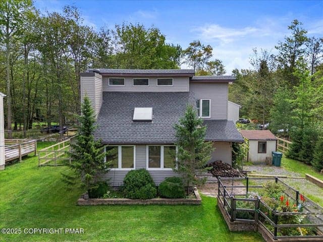 5009 Woodside Drive