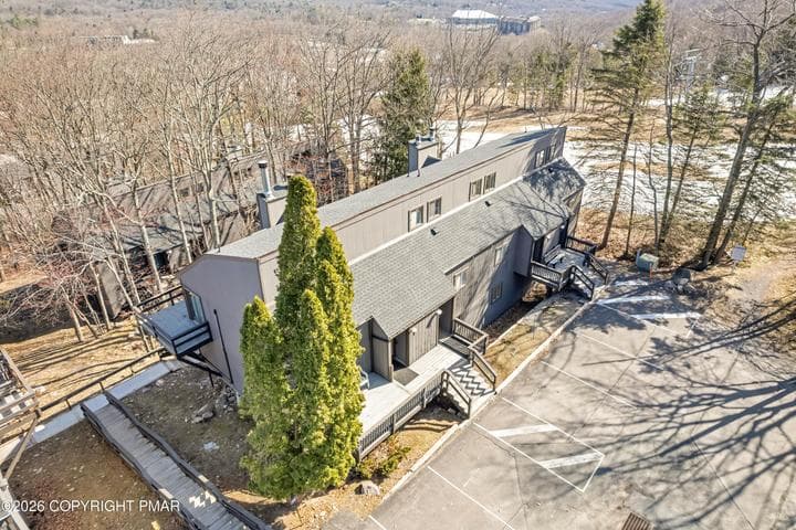 69 Cross Country Lane, Tannersville, PA 18372
