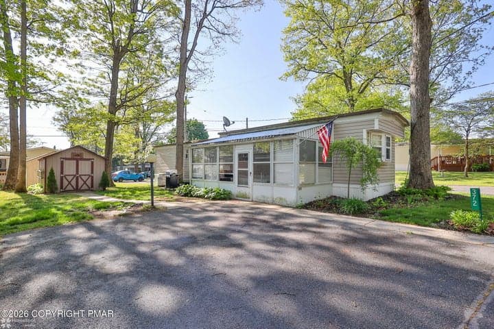 372 Black Oak Lane