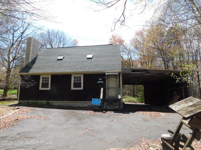 114 Lucretius Trail