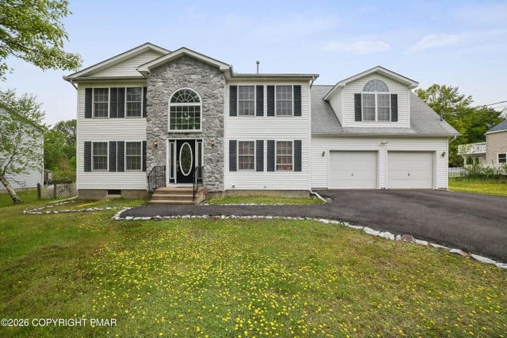 1149 Glade Drive