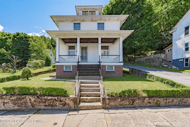 159 W Ridge Street