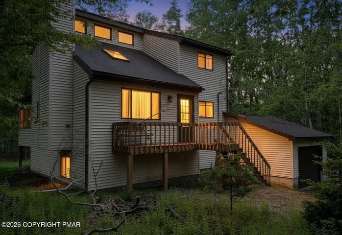 19 Livingston Lane