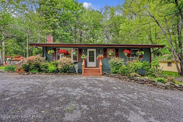 167 Tommys Lane