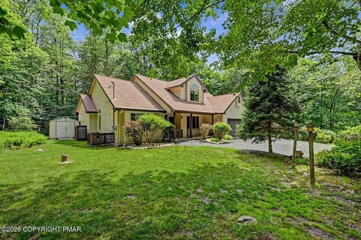 6 Blue Jay Lane