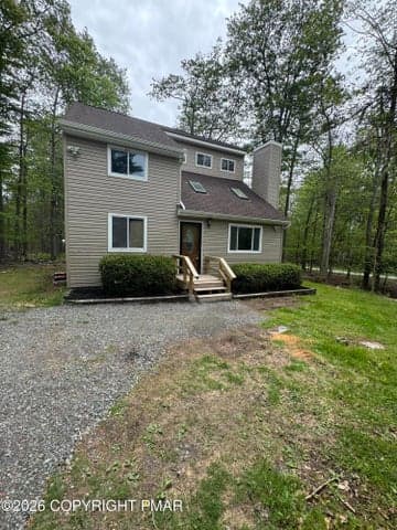 8482 Bumble Bee Way