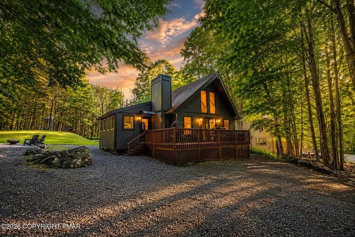 105 Lyman Lane