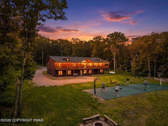 121 Whispering Pines