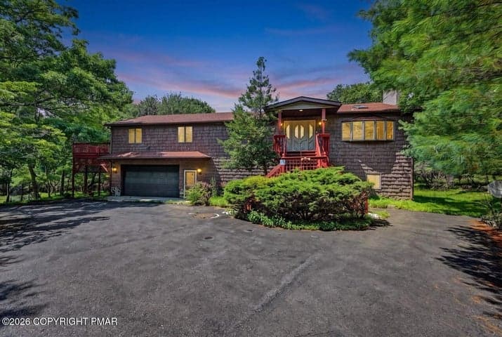175 Winding Way