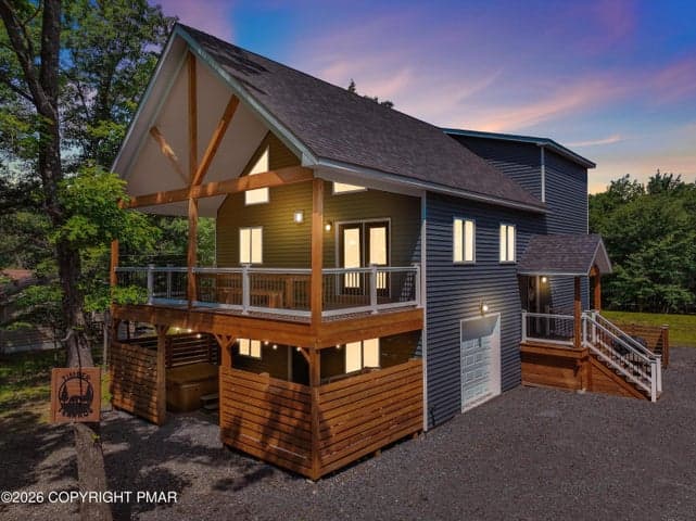 139 Lucretius Trail