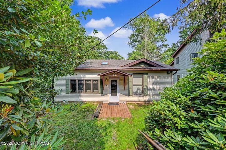 27 W Fern Street