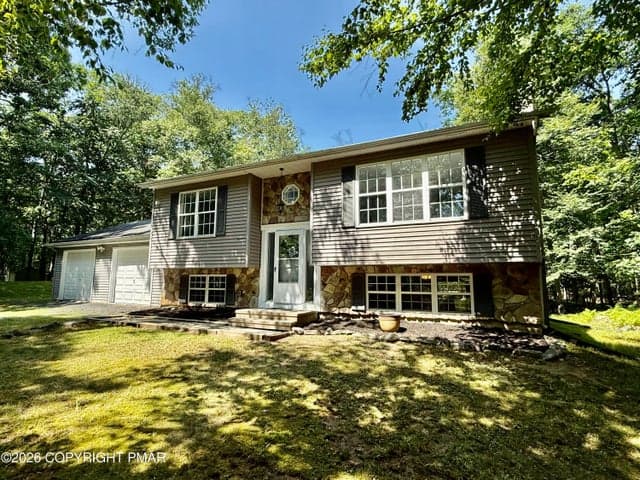 3626 Bristol Circle, East Stroudsburg, PA 18302