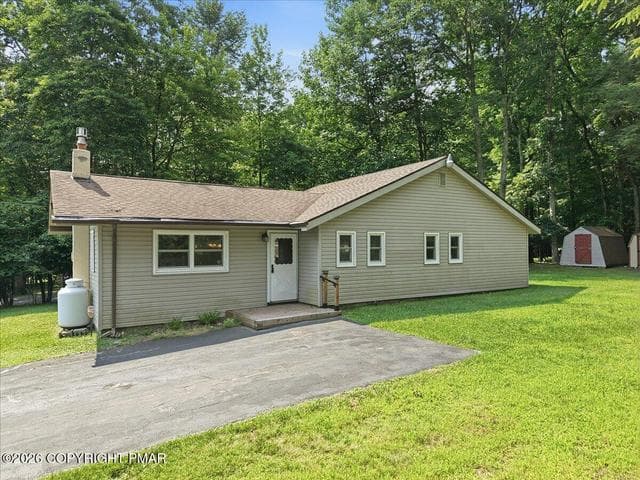 118 Wild Cherry Road, East Stroudsburg, PA 18301