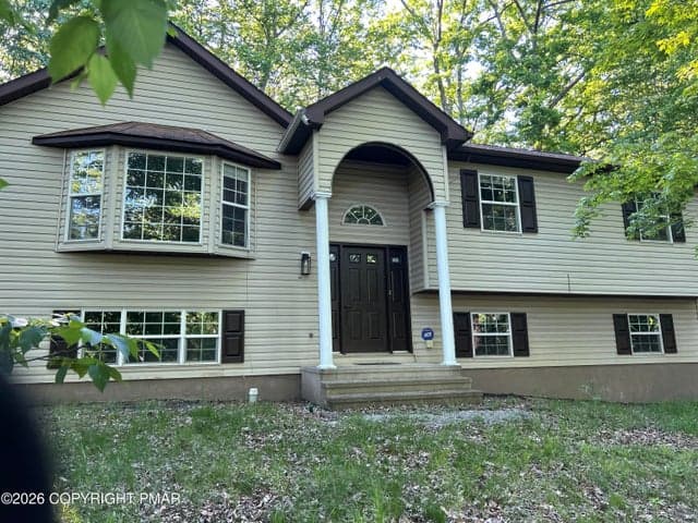 1147 Hunters Woods Drive