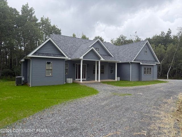 602 N Scenic Drive, Albrightsville, PA 18210