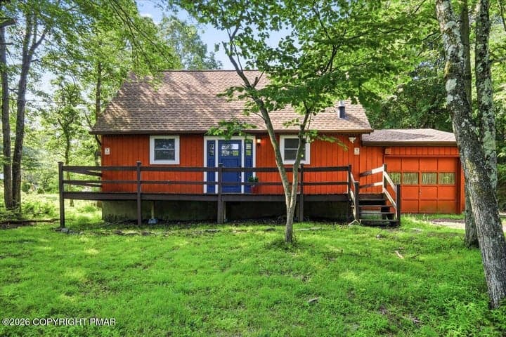 1254 Clover Road, Long Pond, PA 18334
