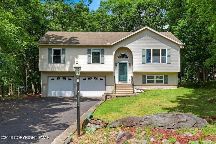 160 Summerton Circle, East Stroudsburg, PA 18301