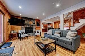 Photo 4