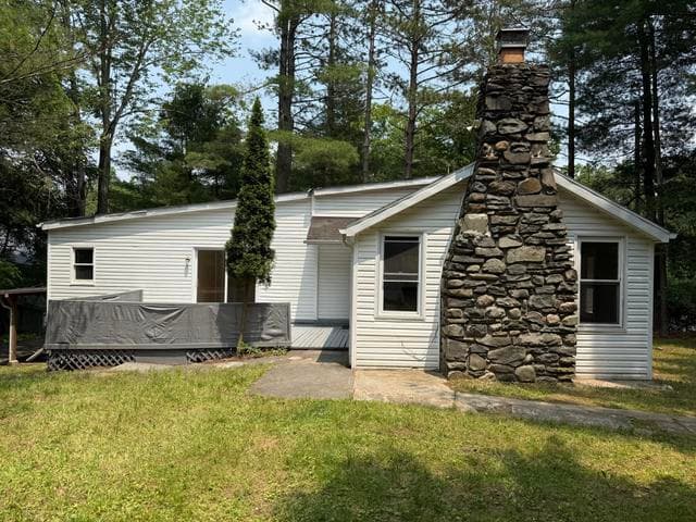 6308 Deer Drive, East Stroudsburg, PA 18302