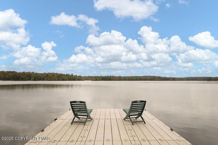 106 Waygood Way, Pocono Pines, PA 18350