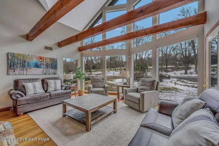 23 Kent Clarke Road, Lake Harmony, PA 18624