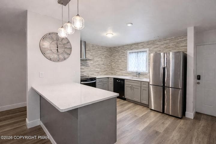 14 Middle Village Way, Tannersville, PA 18372