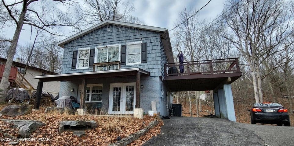 1093 Porter Drive, Bushkill, PA 18324