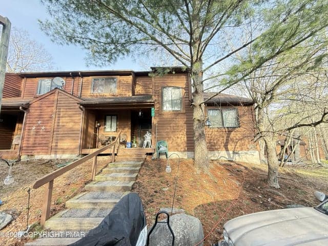 524 Wales Court, Bushkill, PA 18324