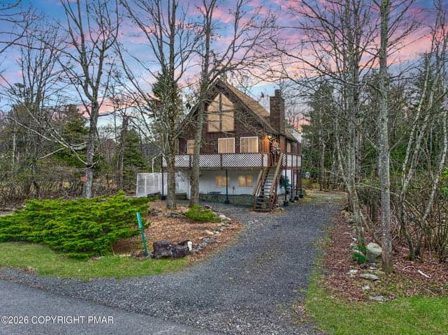6520 Runnymeade Lane, Tobyhanna, PA 18466