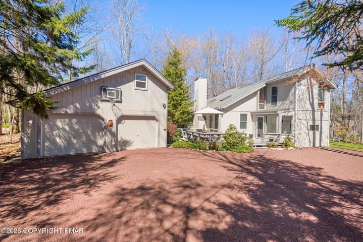 283 Long View Lane, Pocono Pines, PA 18350