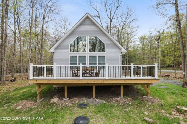 1-2-3 Lake Shore Dr, East Stroudsburg, PA 18302