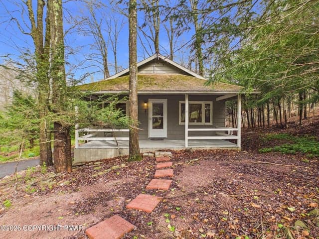 151 Route 940, Blakeslee, PA 18610