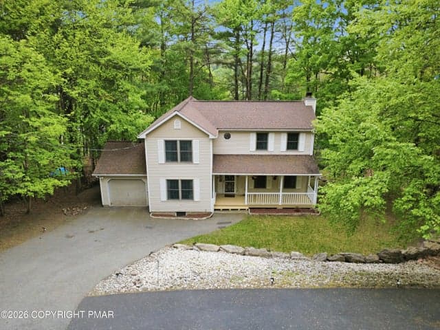 2327 Woodcrest Drive, East Stroudsburg, PA 18302