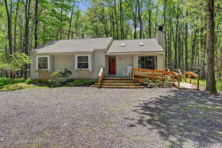 173 Flintlock Trail, Pocono Pines, PA 18350