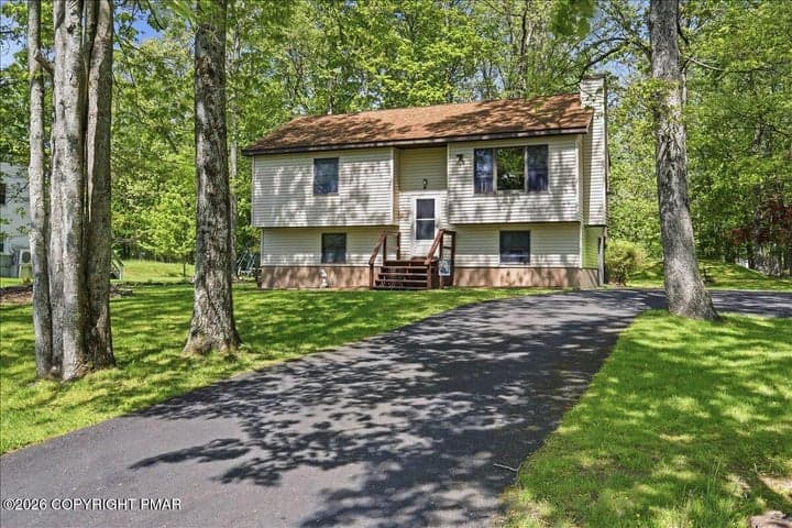 12602 Big Bear Drive, East Stroudsburg, PA 18302