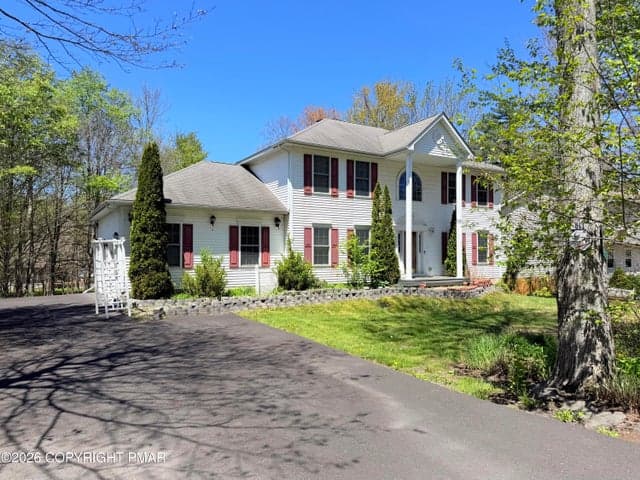119 Blackfoot Lane, Tobyhanna, PA 18466