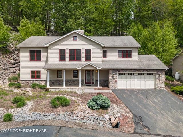 54 Bluestone Court, Lake Harmony, PA 18624