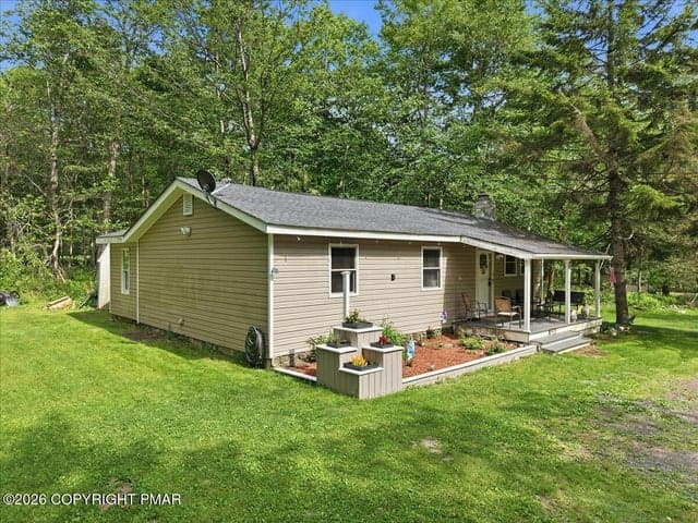 1208 Little Billy Lane, Tobyhanna, PA 18466