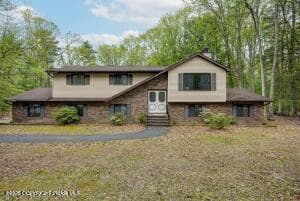 3834 Foxborough Court, Stroudsburg, PA 18360