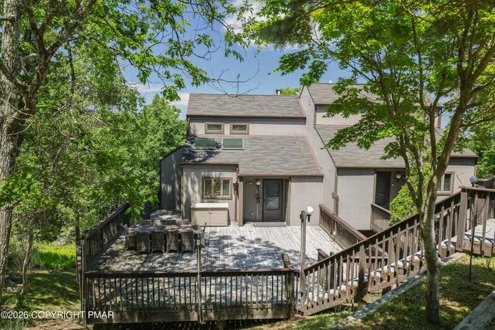 298 Overlook Way, Tannersville, PA 18372