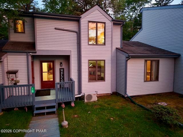 10 Lennon Circle, Lake Harmony, PA 18624