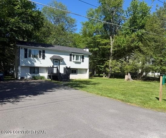 8111 Coco Drive, Pocono Summit, PA 18346