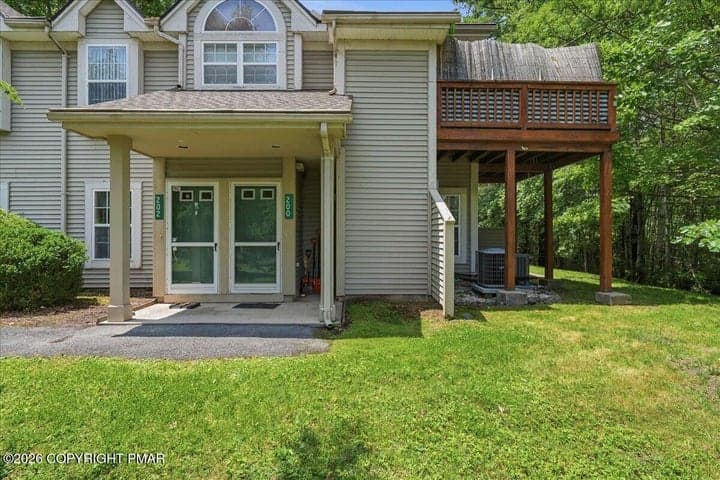 200 Turnberry Village, East Stroudsburg, PA 18302