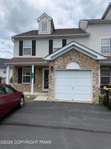 322 Cabinsglade Court, East Stroudsburg, PA 18301