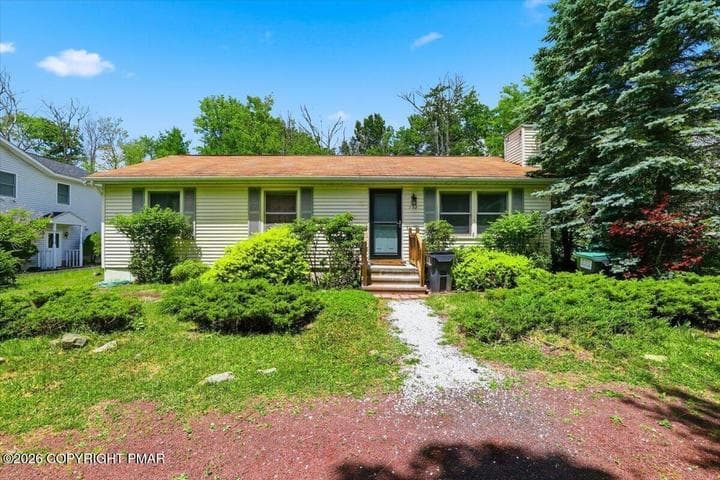 153 Seminole Trail, Tobyhanna, PA 18466