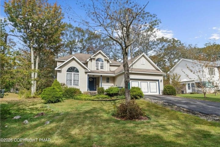 2122 Onondaga Way, Tobyhanna, PA 18466