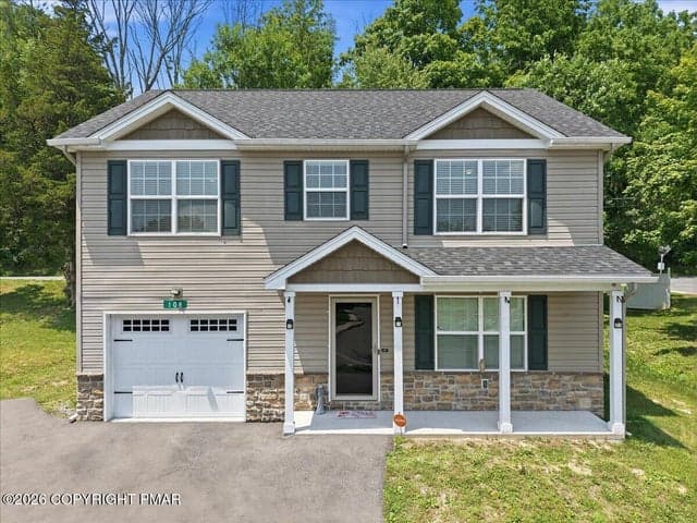 108 Holmgren Drive, Stroudsburg, PA 18360