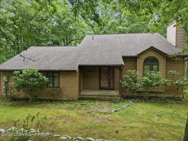 408 Longview Drive, Stroudsburg, PA 18360